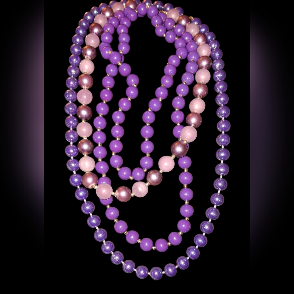Purple shades beaded jewelry lot of 3 goldtone accents